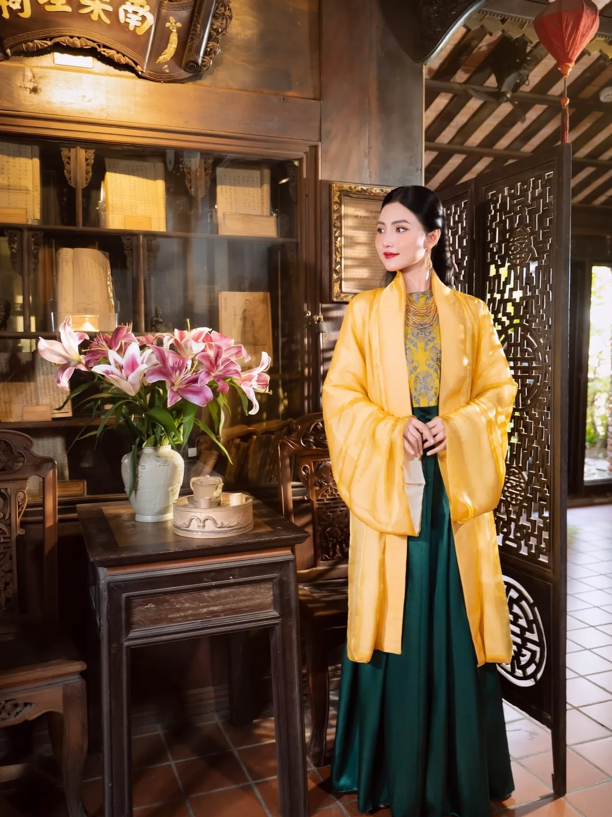 Tơ Huyễn Ảnh