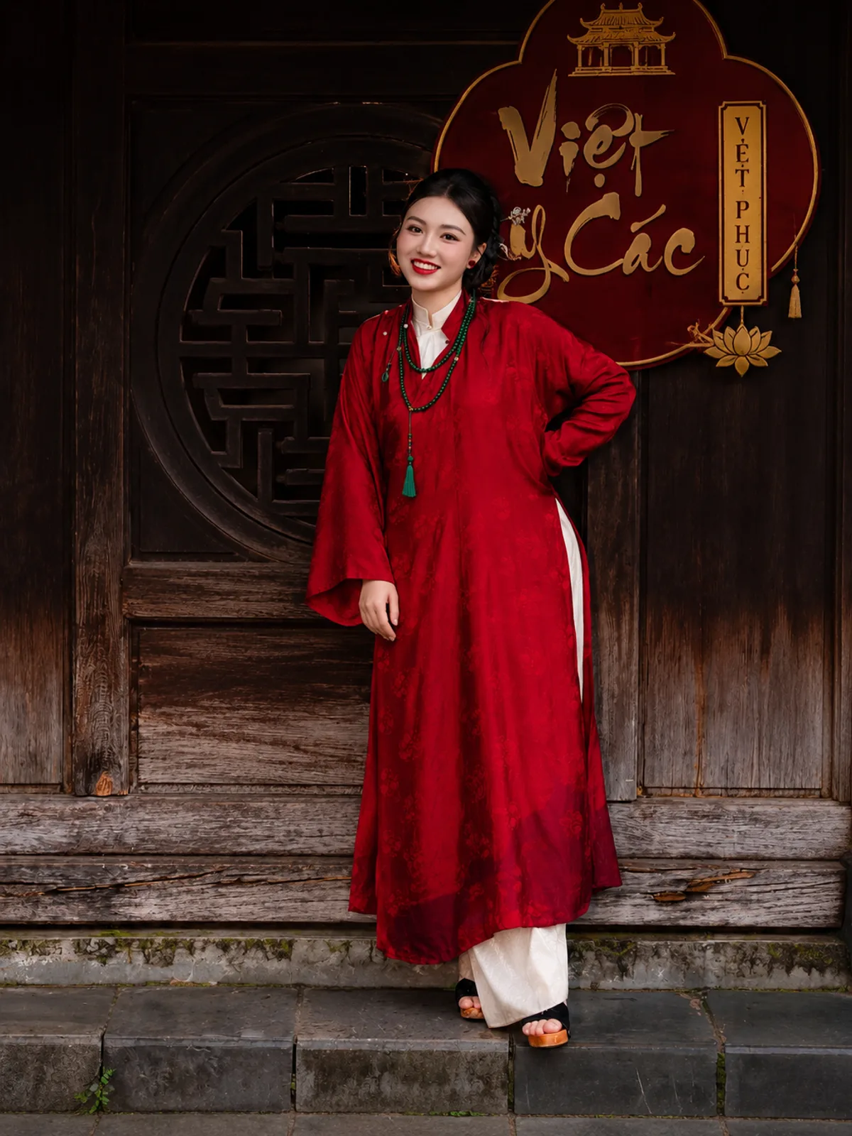 Gấm Son Ẩn Liên