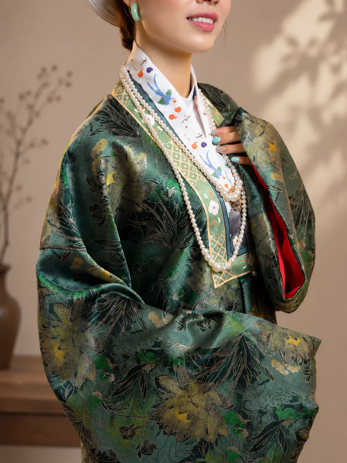 Gấm Phỉ Thuý