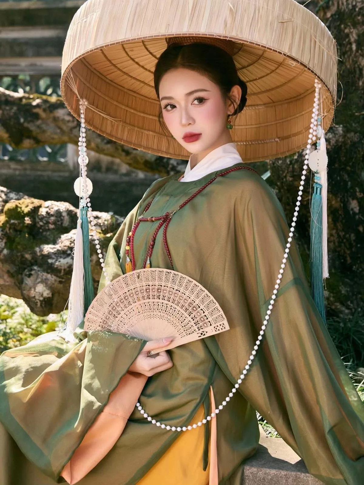 Tơ Huyễn Lục